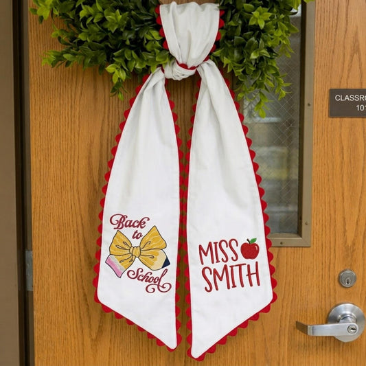Personalized Apple Pencil Teacher Wreath Sash, Custom Classroom Door Decor, Back to School Teacher Gift Hanger