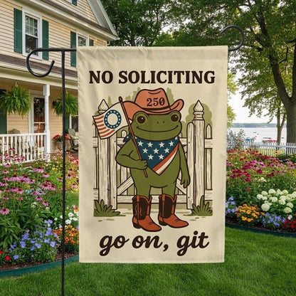 No Soliciting Garden Flag, Funny Frog Garden Flag, Patriotic Yard Flag, Country Farmhouse Outdoor Decor, Porch Lawn Banner Gift, Home Sign