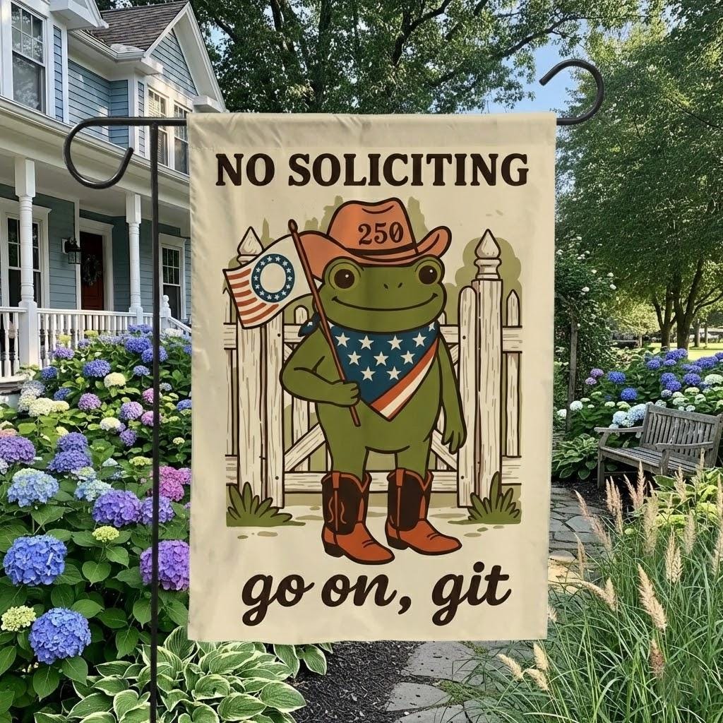 No Soliciting Garden Flag, Funny Frog Garden Flag, Patriotic Yard Flag, Country Farmhouse Outdoor Decor, Porch Lawn Banner Gift, Home Sign