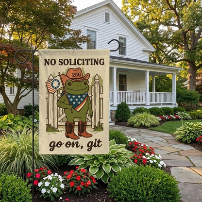 No Soliciting Garden Flag, Funny Frog Garden Flag, Patriotic Yard Flag, Country Farmhouse Outdoor Decor, Porch Lawn Banner Gift, Home Sign